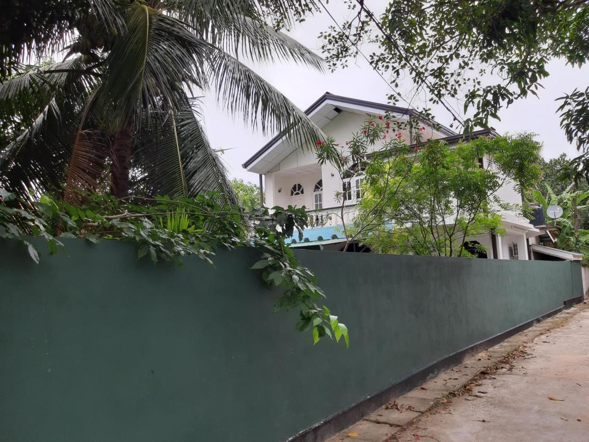 Hellen Homestay Negombo Exterior photo