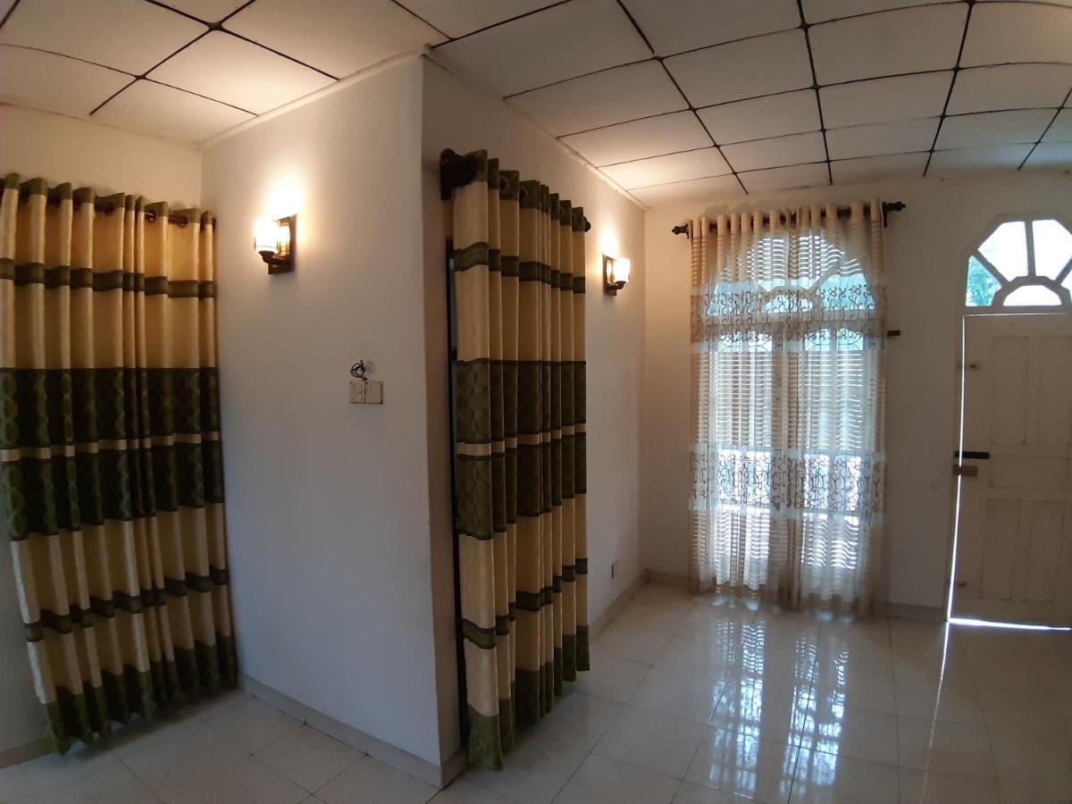 Hellen Homestay Negombo Exterior photo