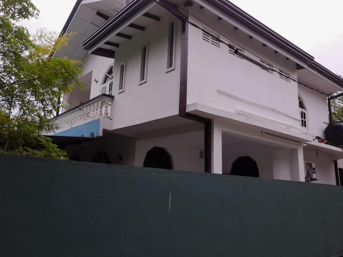 Hellen Homestay Negombo Exterior photo