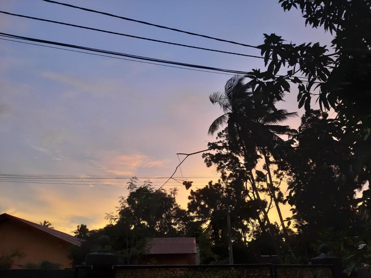Hellen Homestay Negombo Exterior photo